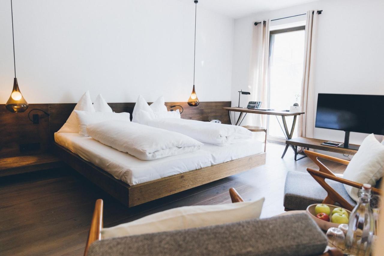 Standard Suite,1153765641:JPEG