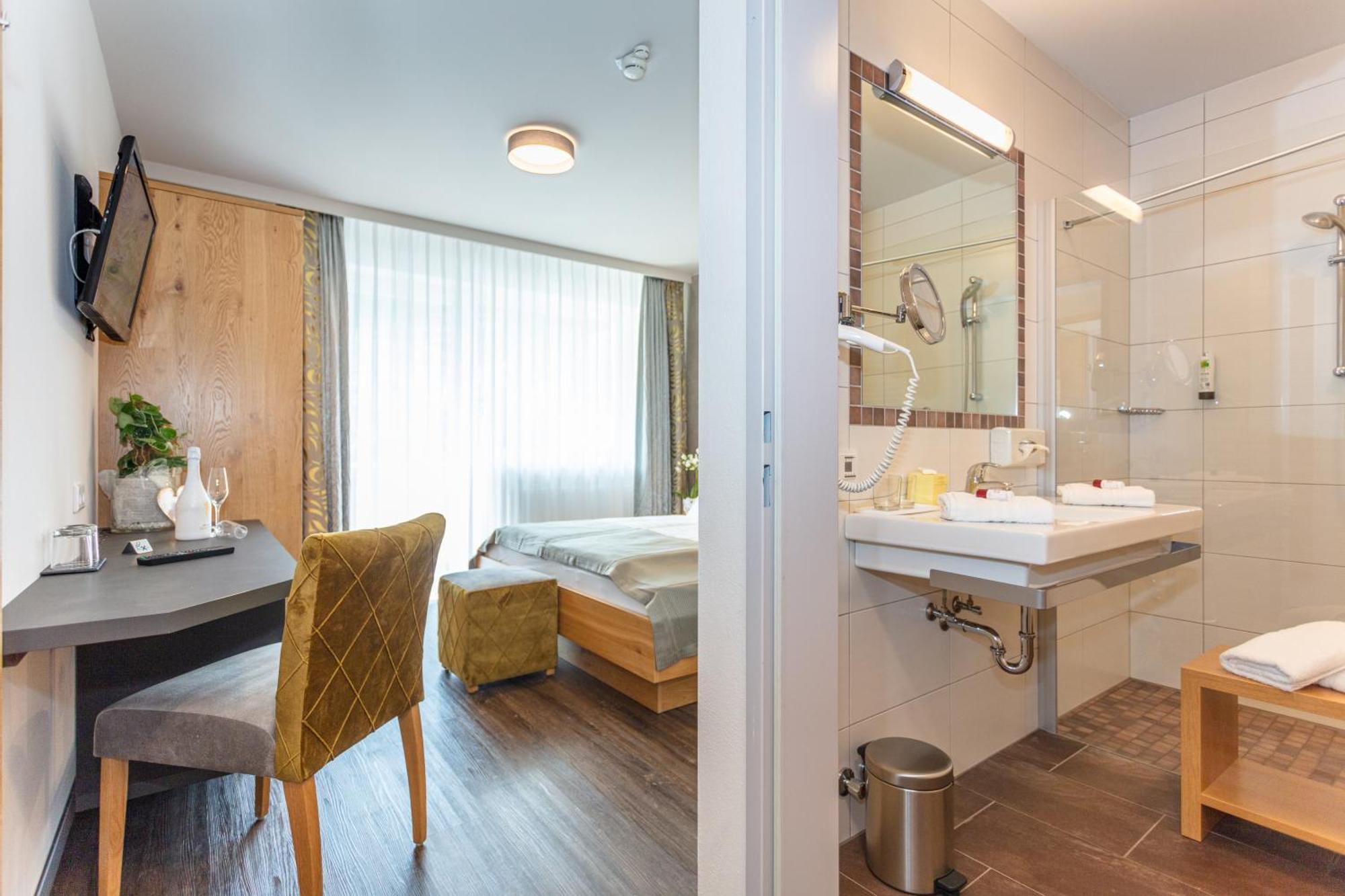 Standard Double Room,766951465:JPEG