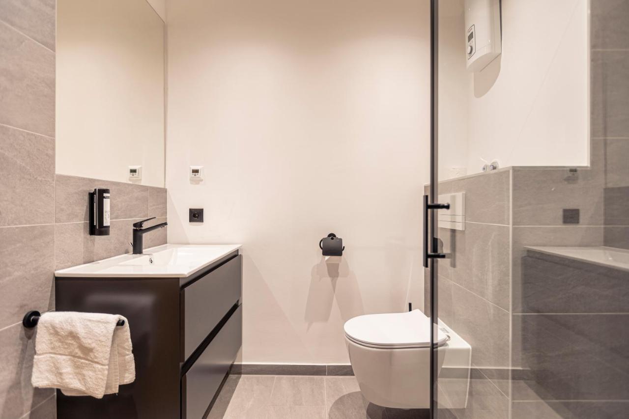 Two-Bedroom Suite,1555782334:JPEG