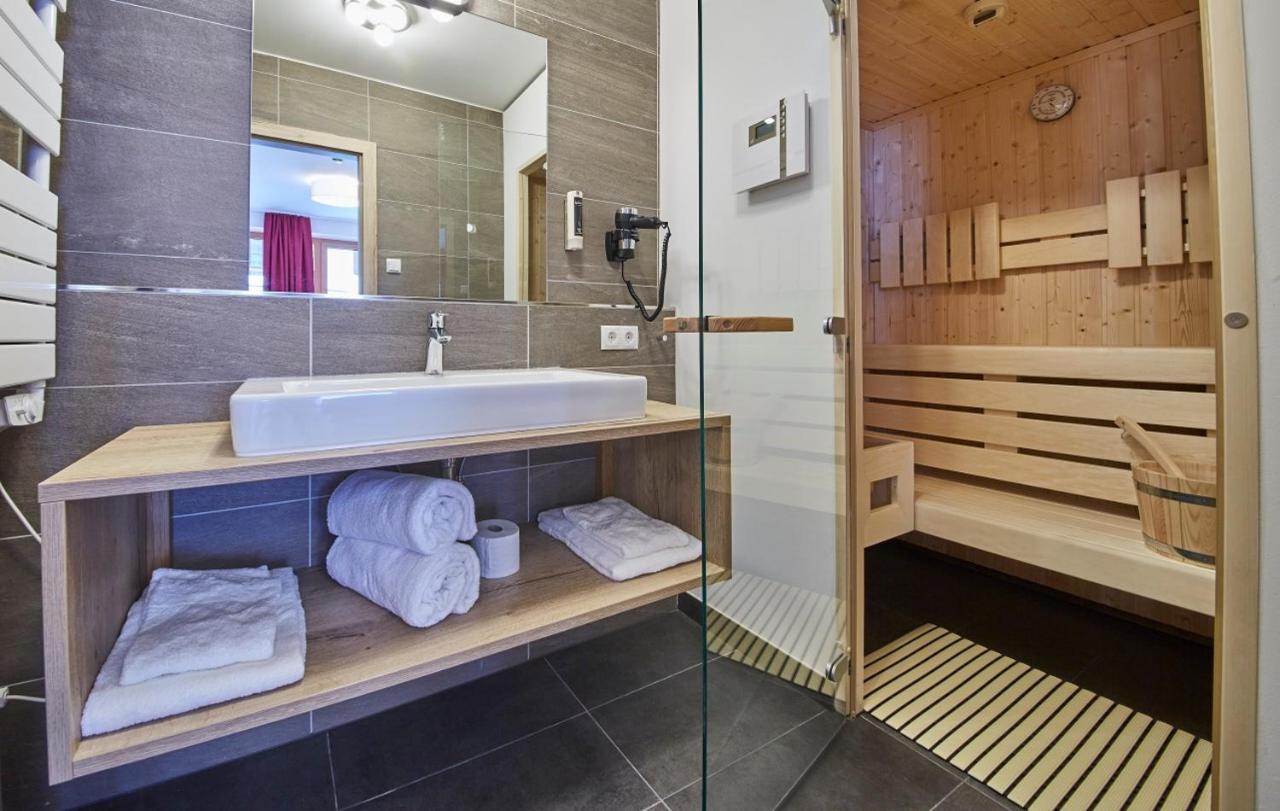 Studio Sauna,1384748687:JPEG