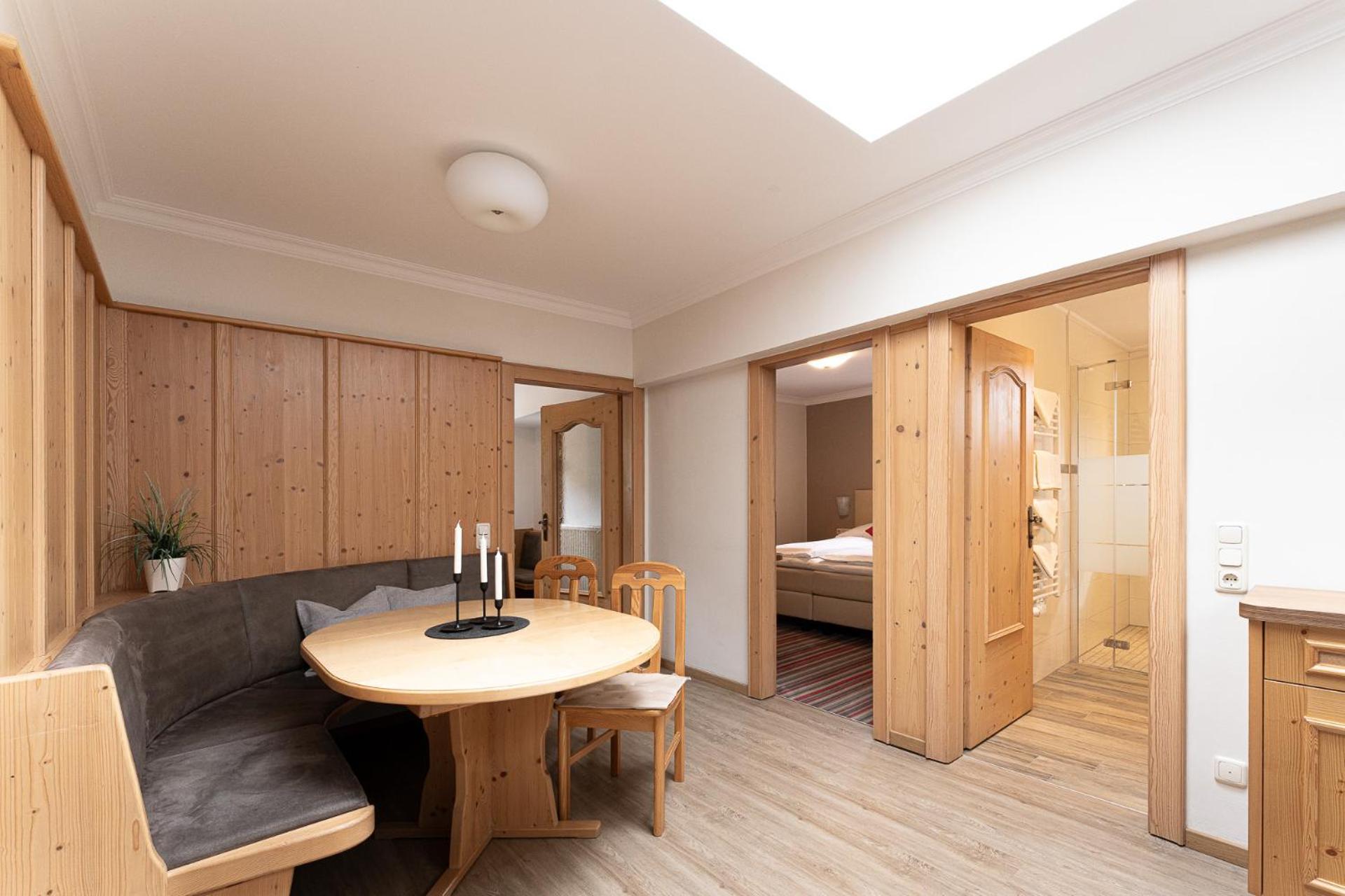 Large Two-Bedroom Apartment,1742738394:JPEG
